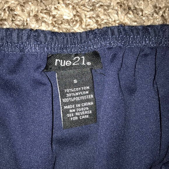 RUE 21 LACE DRESS WITH BELT - Picture 2 of 2